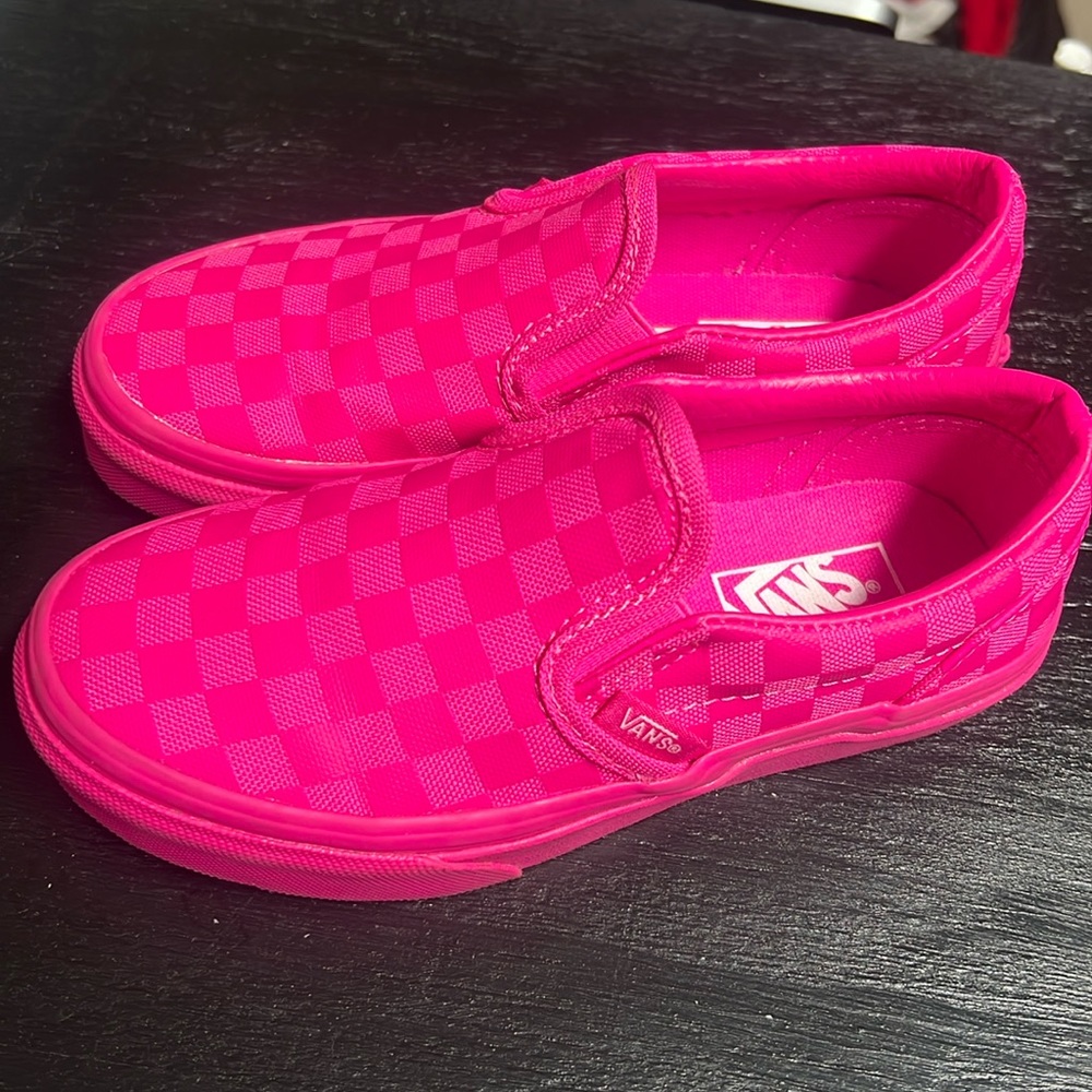 Girls Classic slip on Pink Glo Vans Size 13